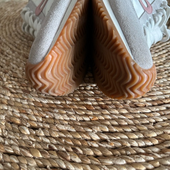 Loewe Basket Flow Runner low-top sneakers, fits small , size 41 , fits 9 - Picture 9 of 14